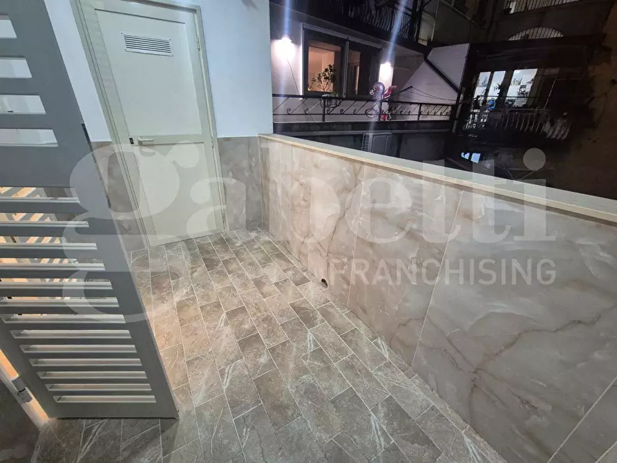 Immagine 9 di Appartamento in affitto  in Via Martiri d' Otranto a Napoli