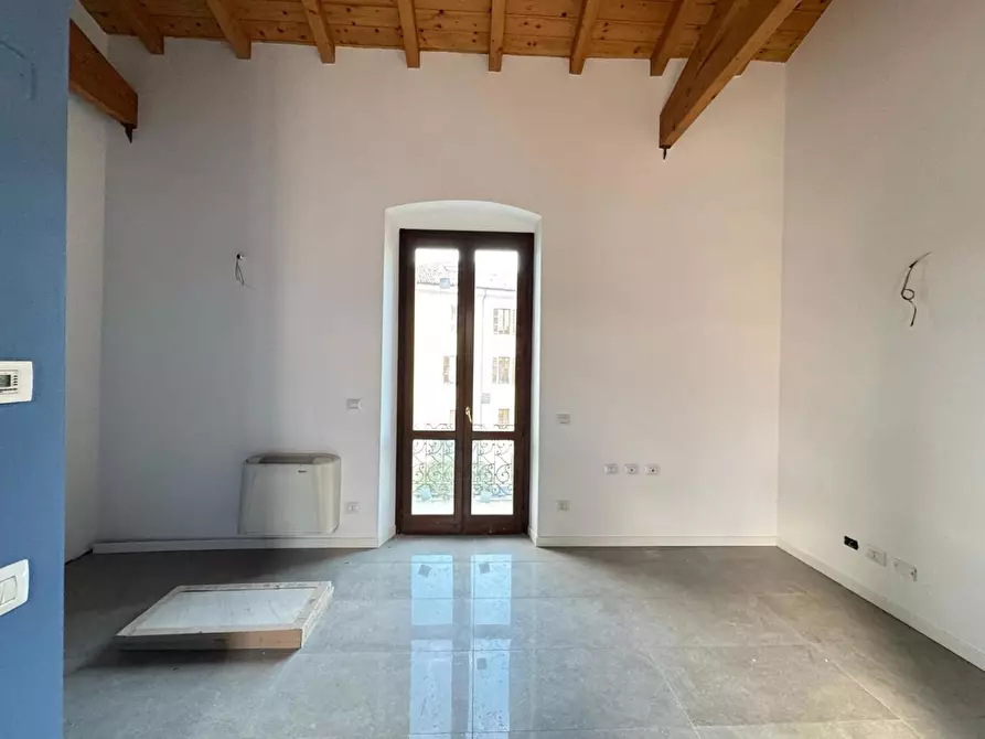 Immagine 8 di Appartamento in vendita  in Piazza Martiri della libertÃ , 35 a Chiari