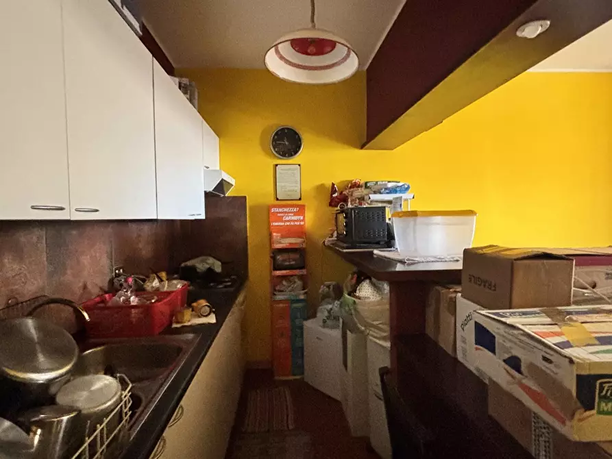 Immagine 4 di Appartamento in vendita  in Via cese frascose, 24 a Torre Cajetani