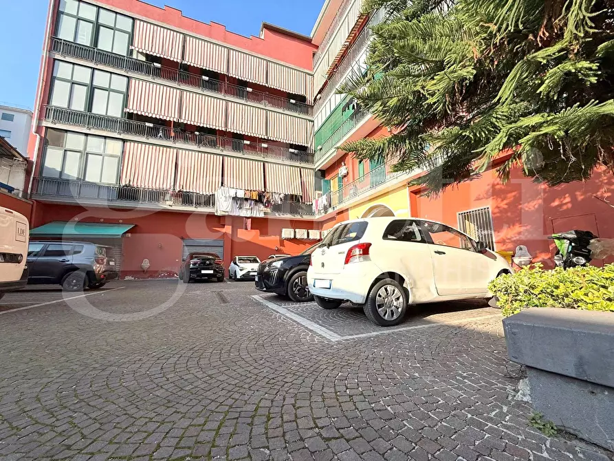 Immagine 26 di Appartamento in vendita  in Corso secondigliano a Napoli