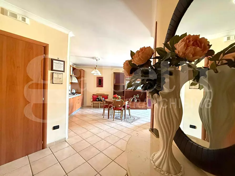 Immagine 5 di Appartamento in vendita  in Corso secondigliano a Napoli