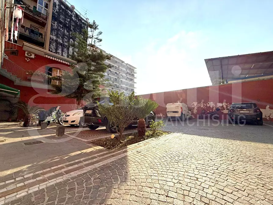 Immagine 24 di Appartamento in vendita  in Corso secondigliano a Napoli