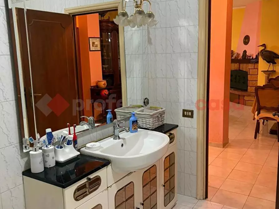 Immagine 18 di Appartamento in vendita  in Via dei Narcisi, 29 a Guidonia Montecelio