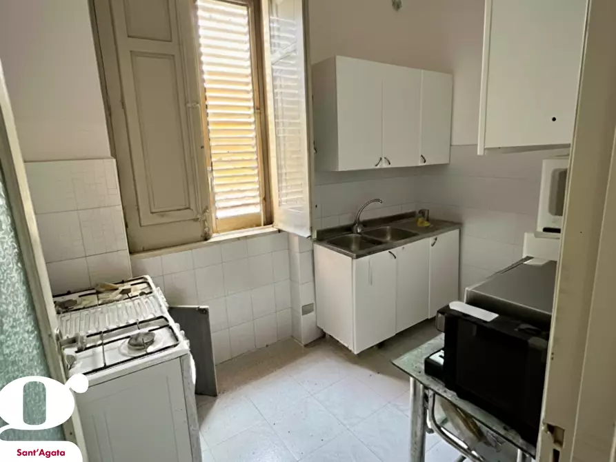 Immagine 3 di Palazzo in vendita  in Via VITTORIO ALFIERI, 16 a Sant'agata Di Militello