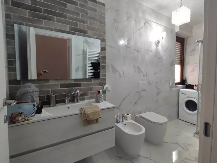 Immagine 9 di Appartamento in vendita  in Viale CASTELLANA a San Severo