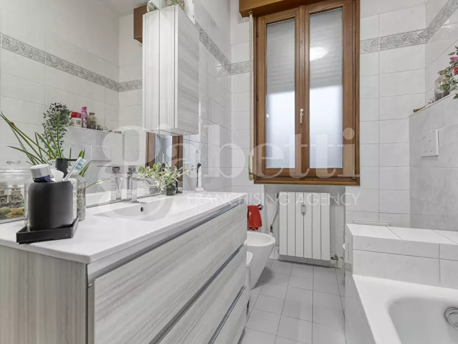 Immagine 25 di Appartamento in vendita  in Via MARTIN LUTHER KING a Bologna