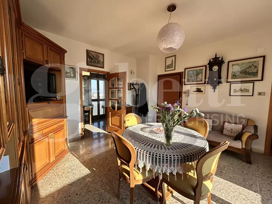 Immagine 10 di Attico in vendita  in Via Cavazzoni a Bologna