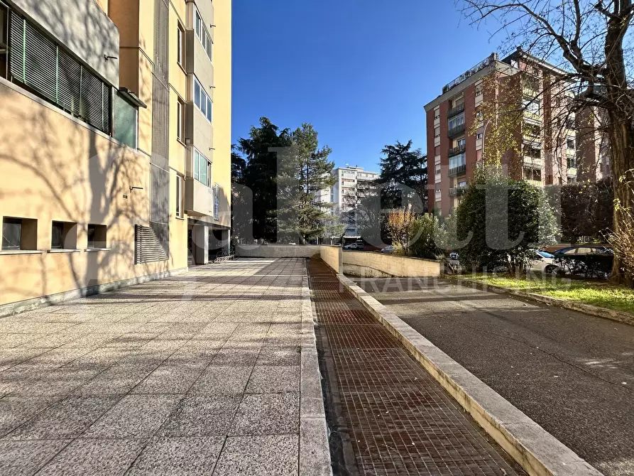 Immagine 26 di Attico in vendita  in Via Cavazzoni a Bologna