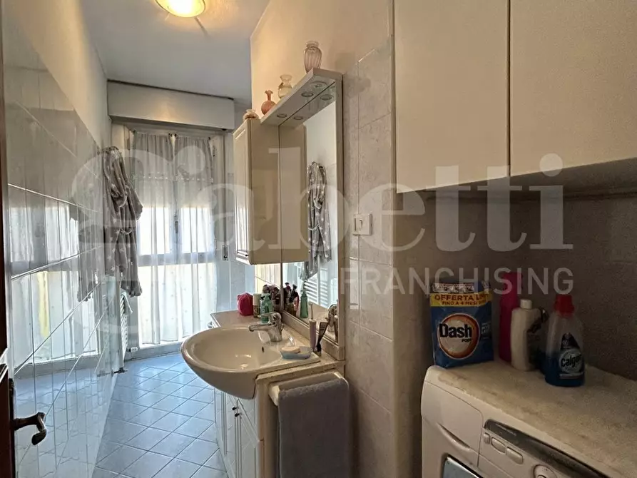 Immagine 18 di Attico in vendita  in Via Cavazzoni a Bologna