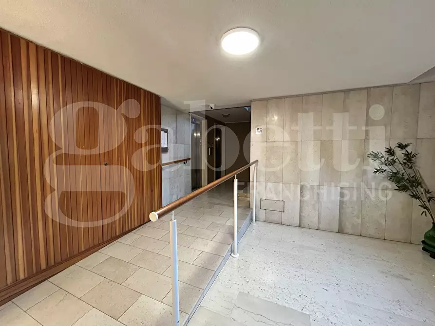 Immagine 25 di Attico in vendita  in Via Cavazzoni a Bologna