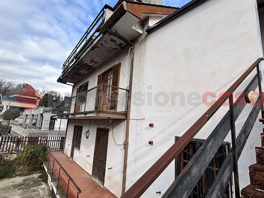 Immagine 7 di Villa in vendita  in Via Villini, 21 a Alatri