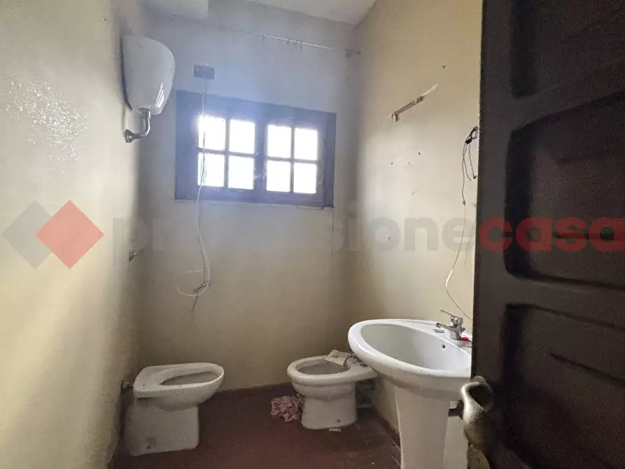 Immagine 17 di Villa in vendita  in Via Villini, 21 a Alatri