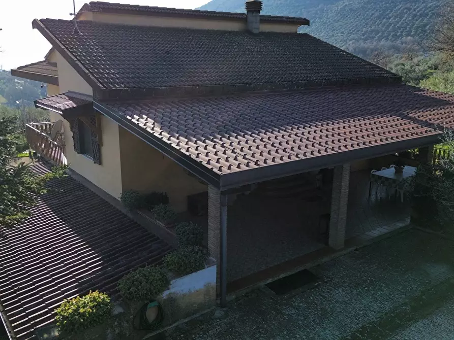 Immagine 3 di Villa in vendita  in Strada VICINALE VALLE D'UOVO, 7 a Fumone