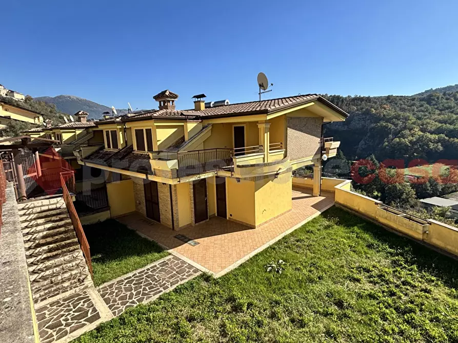 Immagine 1 di Villetta a schiera in vendita  in Via Aldo moro, 10 a Alatri