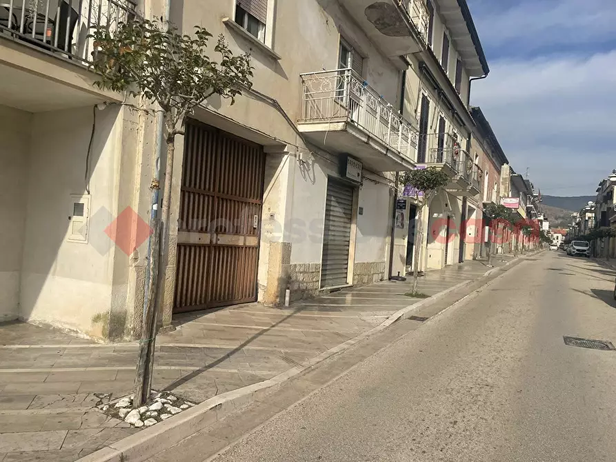 Immagine 5 di Negozio in vendita  in Via Regina Elena, 0 a Bellona