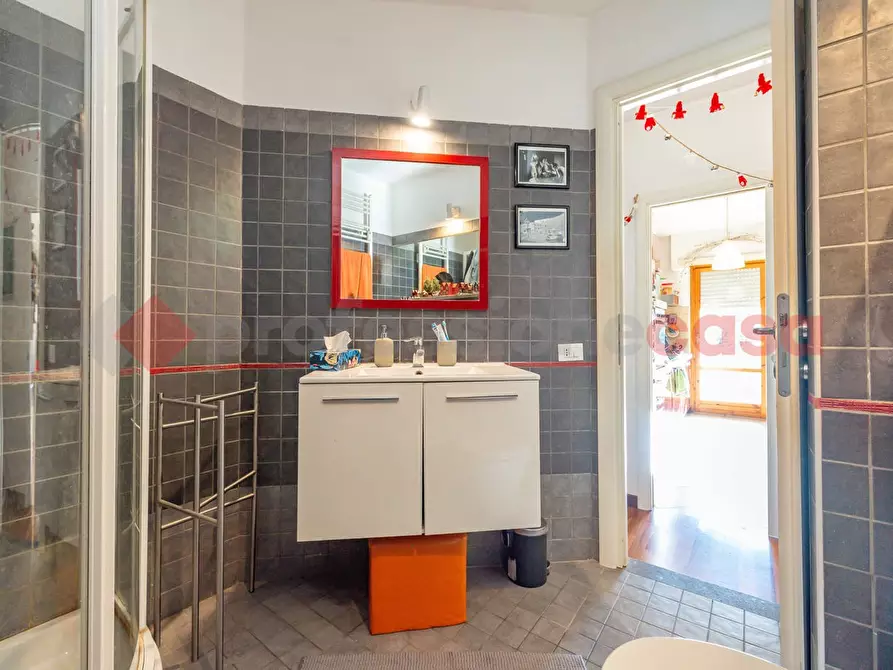 Immagine 23 di Appartamento in vendita  in Via Trasaghis, 11 a Roma