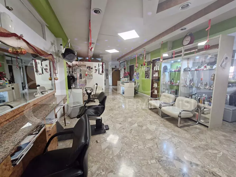 Immagine 8 di Negozio in vendita  in Piazza Don Luigi Sturzo a Palermo