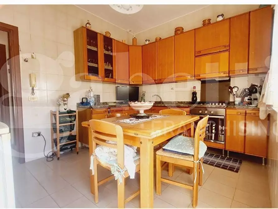 Immagine 5 di Appartamento in vendita  in Via Andrea Raia a Palermo