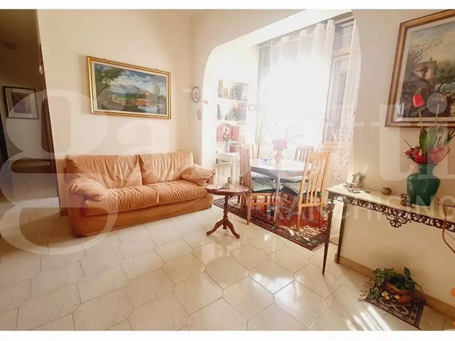 Immagine 3 di Appartamento in vendita  in Via Andrea Raia a Palermo