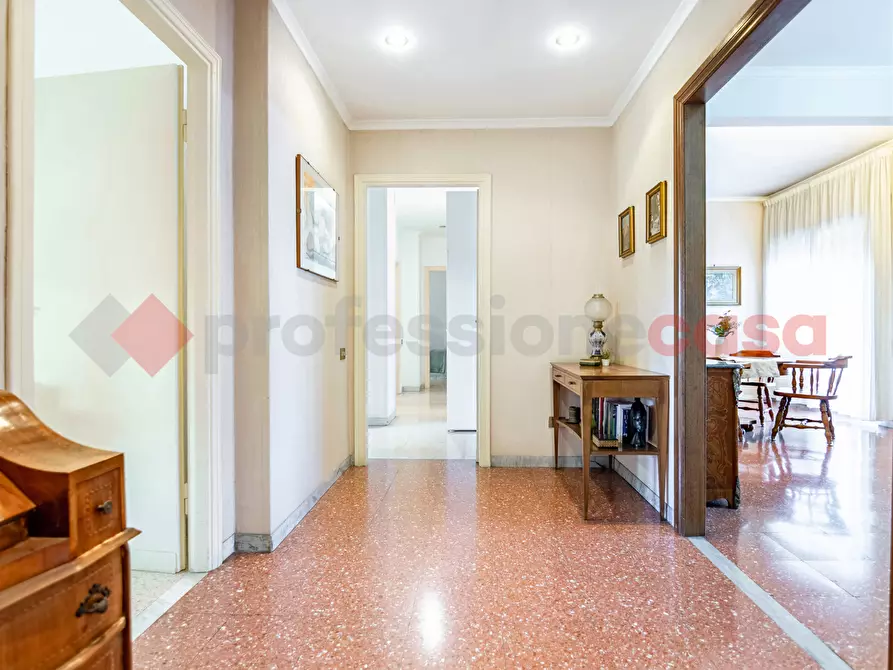 Immagine 9 di Appartamento in vendita  in Via Ermanno Ponti, 10 a Roma