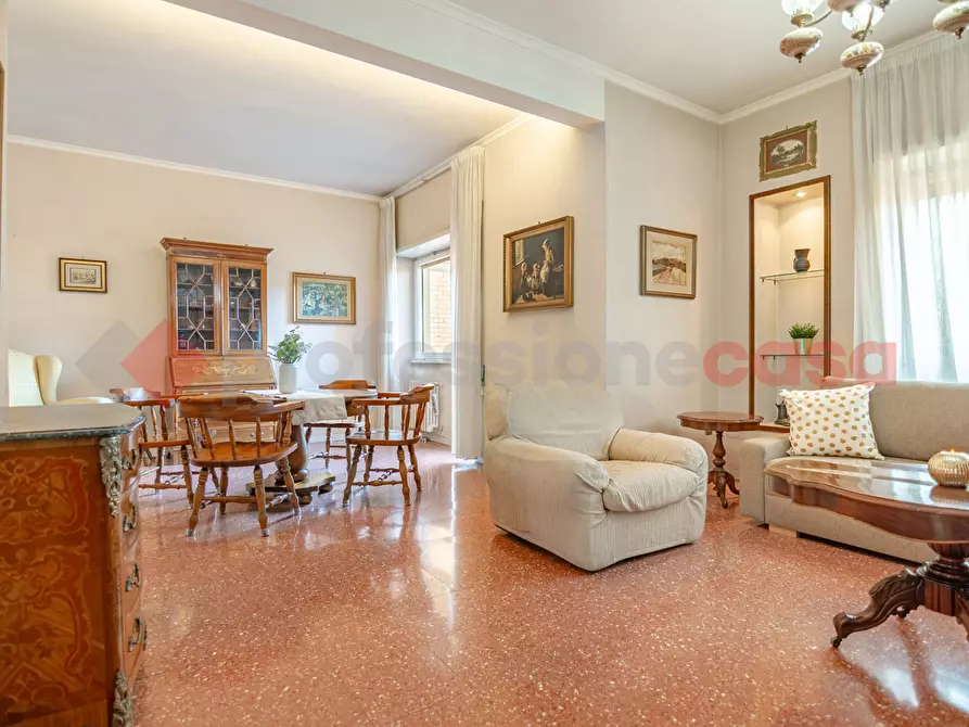 Immagine 2 di Appartamento in vendita  in Via Ermanno Ponti, 10 a Roma