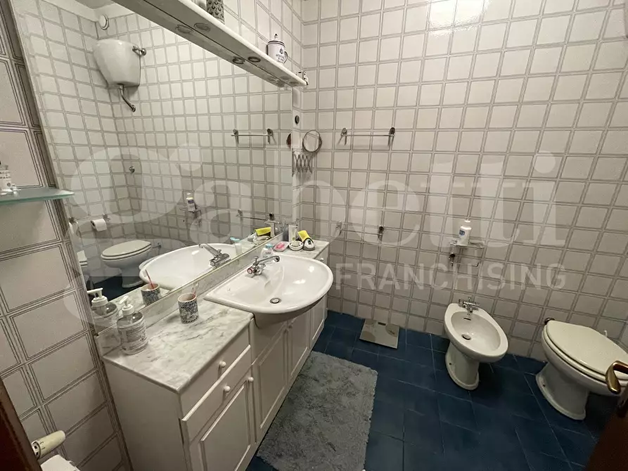 Immagine 25 di Appartamento in affitto  in Largo Valerio Bacigalupo, 32 a Roma