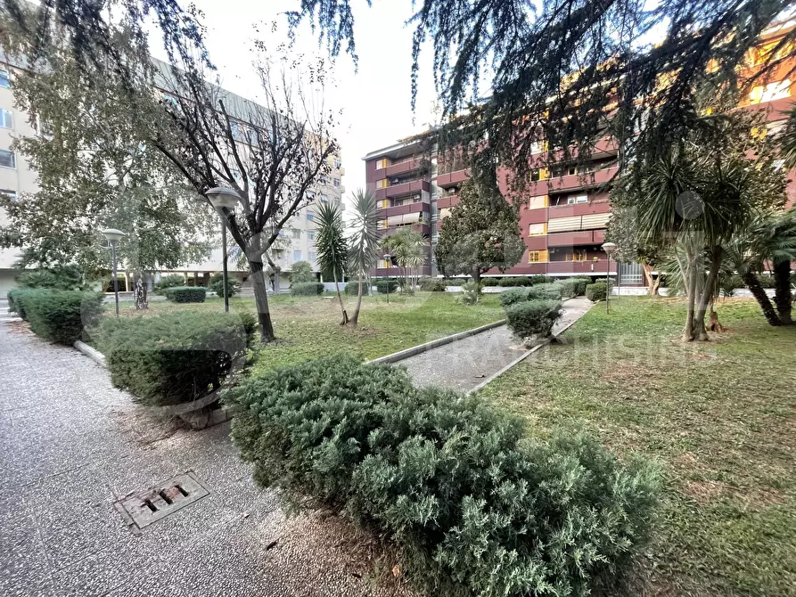 Immagine 33 di Appartamento in affitto  in Largo Valerio Bacigalupo, 32 a Roma