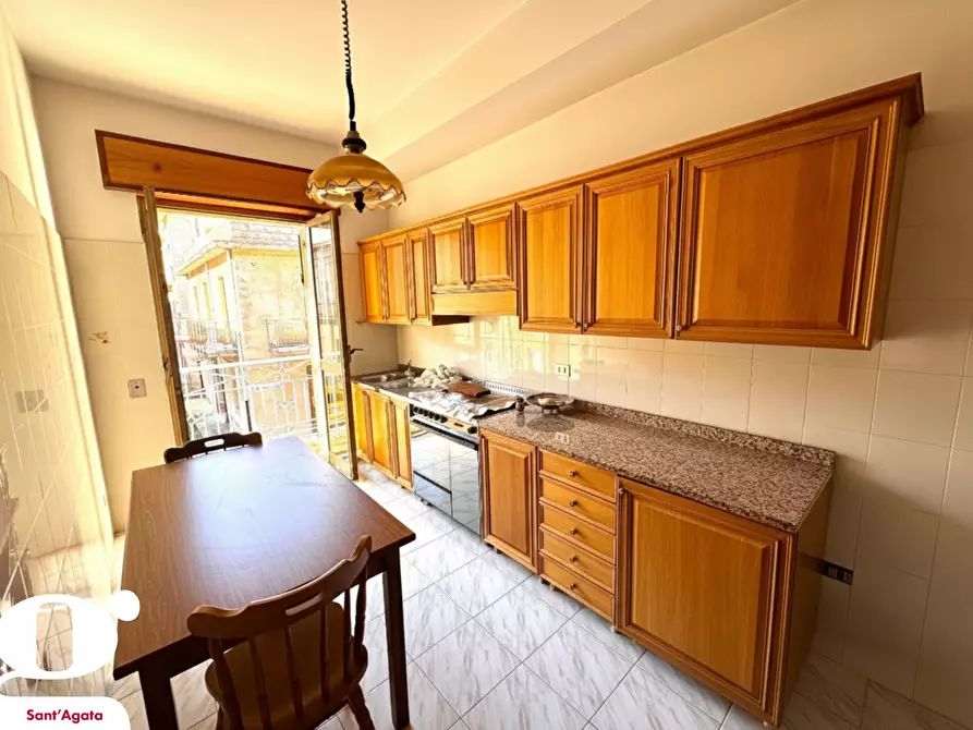 Immagine 7 di Palazzo in vendita  in Via GIUSEPPE GARIBALDI, 61 a Acquedolci