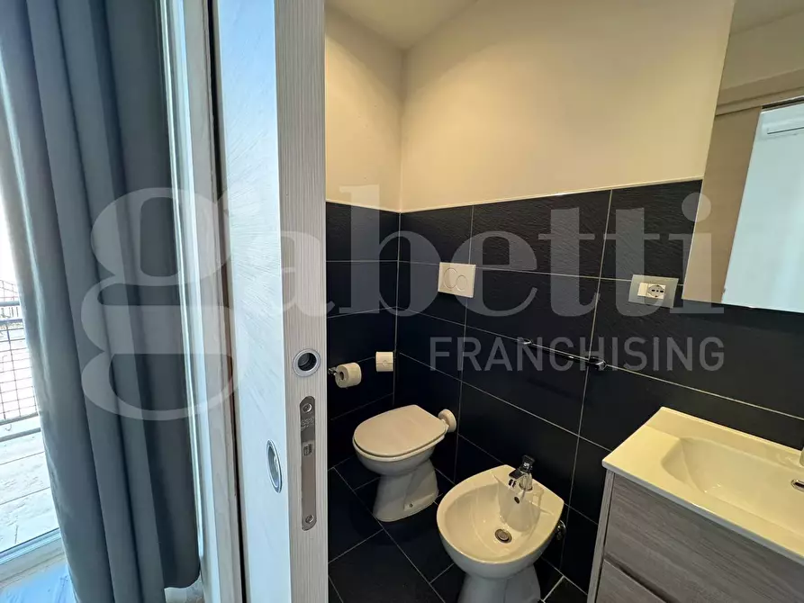 Immagine 41 di Appartamento in vendita  in Via di Valesio, 84 a Lecce