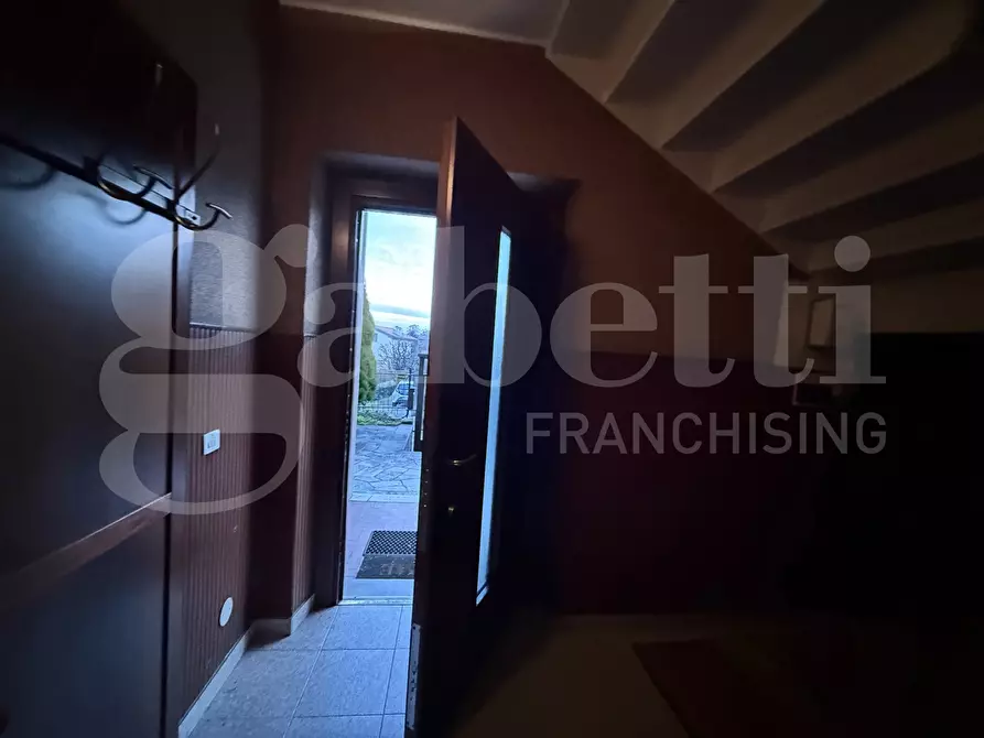 Immagine 3 di Casa indipendente in vendita  in Via Verdi, snc a Lambrugo