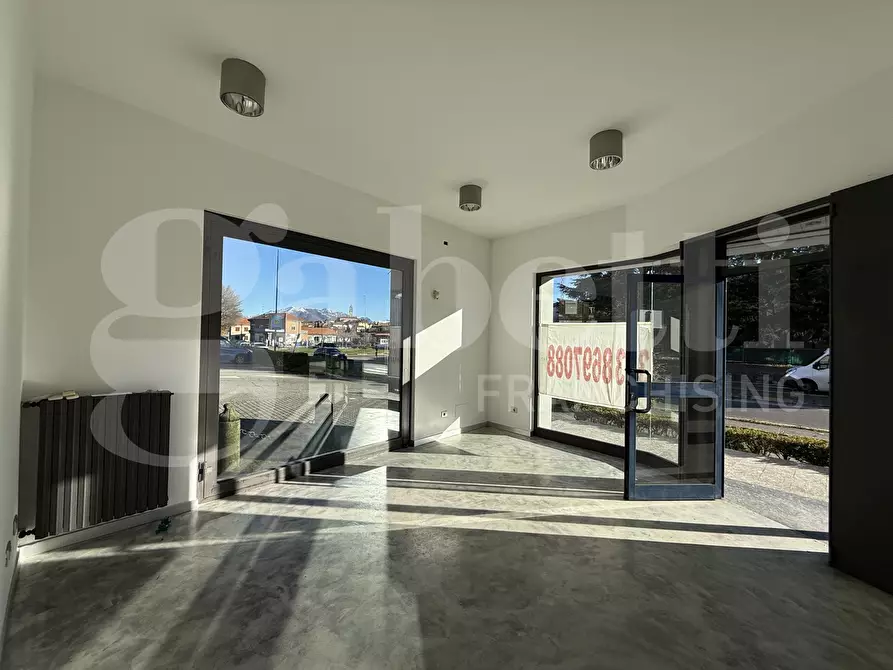 Immagine 9 di Negozio in affitto  in Via Roma, snc a Lurago D'erba