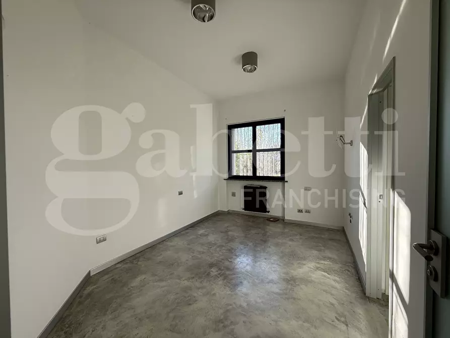 Immagine 15 di Negozio in affitto  in Via Roma, snc a Lurago D'erba