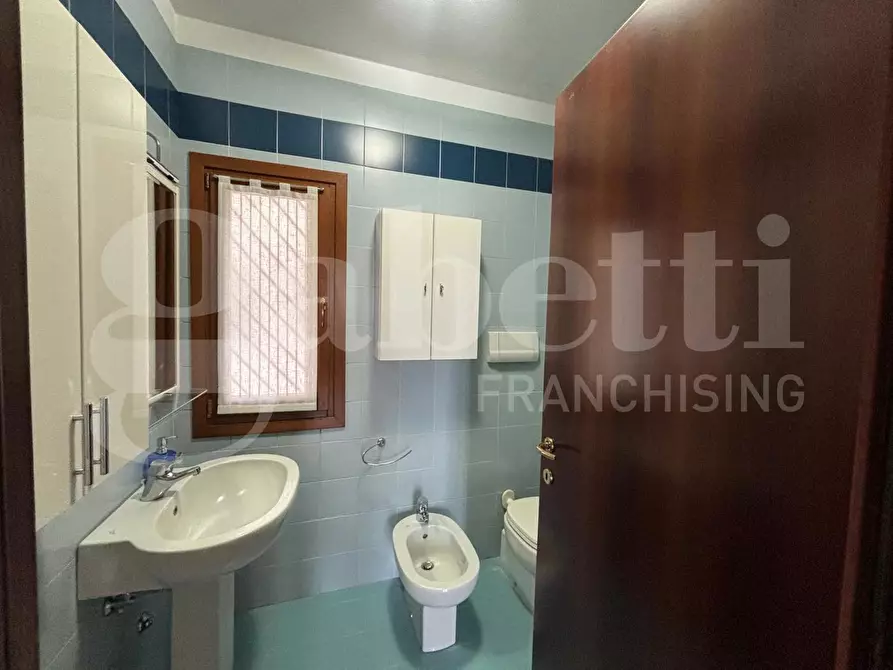 Immagine 18 di Appartamento in affitto  in Via Volturno, . a Venezia