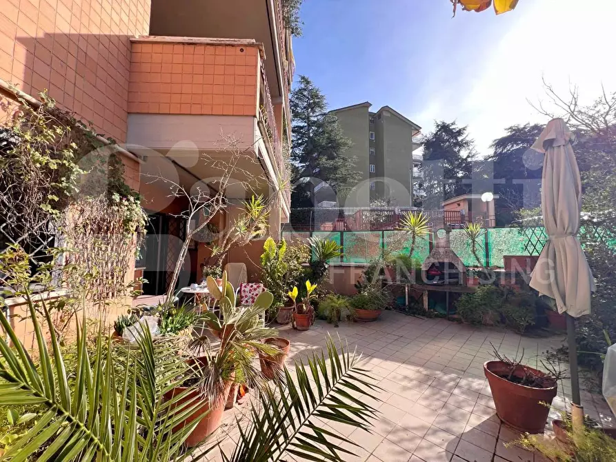 Immagine 22 di Appartamento in vendita  in Via del Fontanile Arenato, 310 a Roma