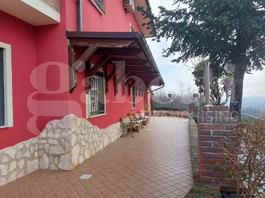 Immagine 5 di Villa in vendita  in Contrada Camerale, 2 a Tossicia
