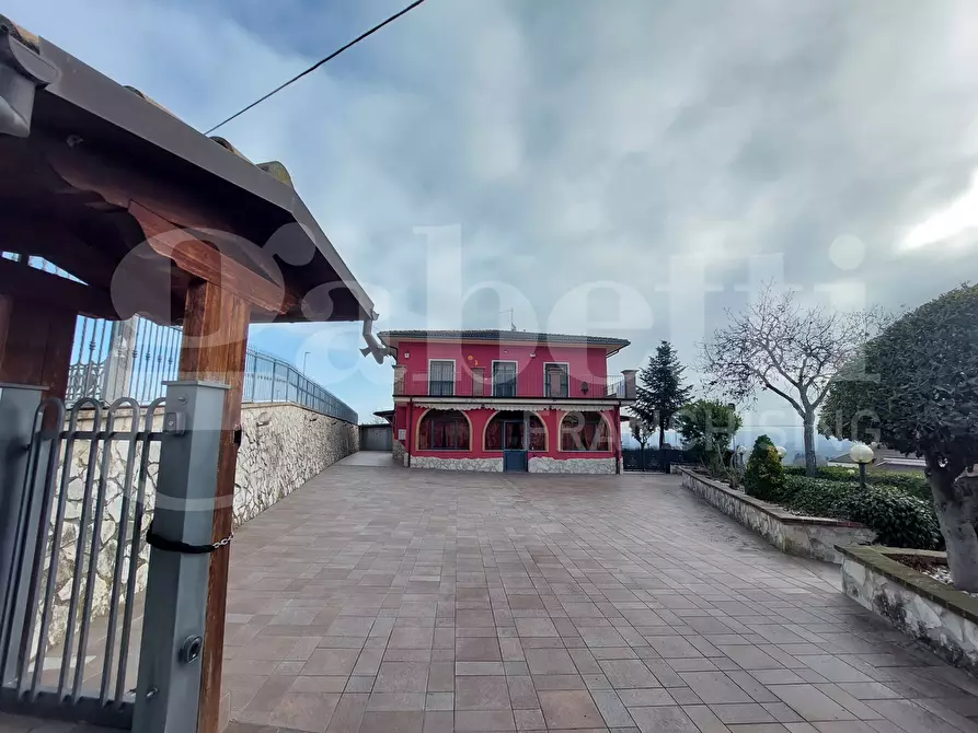 Immagine 50 di Villa in vendita  in Contrada Camerale, 2 a Tossicia