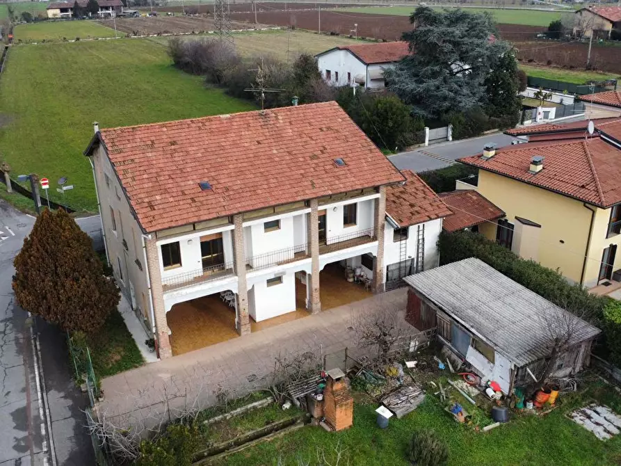 Immagine 3 di Appartamento in vendita  in Via Cattarello, 4 a Chiari