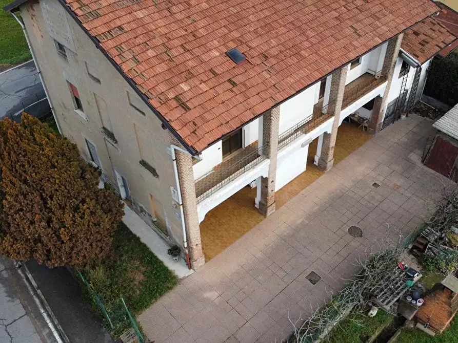 Immagine 2 di Appartamento in vendita  in Via Cattarello, 4 a Chiari