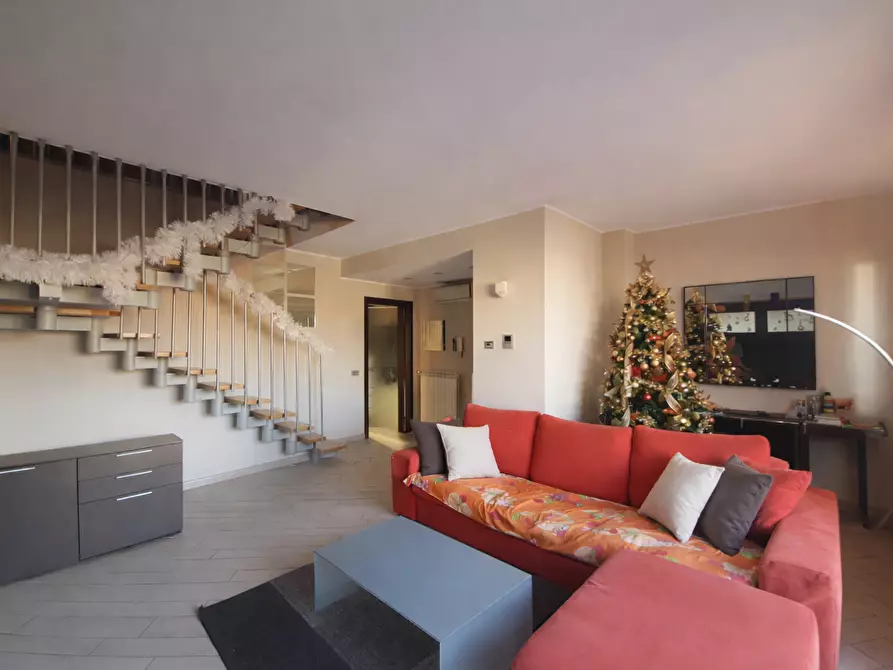 Immagine 1 di Appartamento in vendita  in Via Podgora, 53 a Legnano