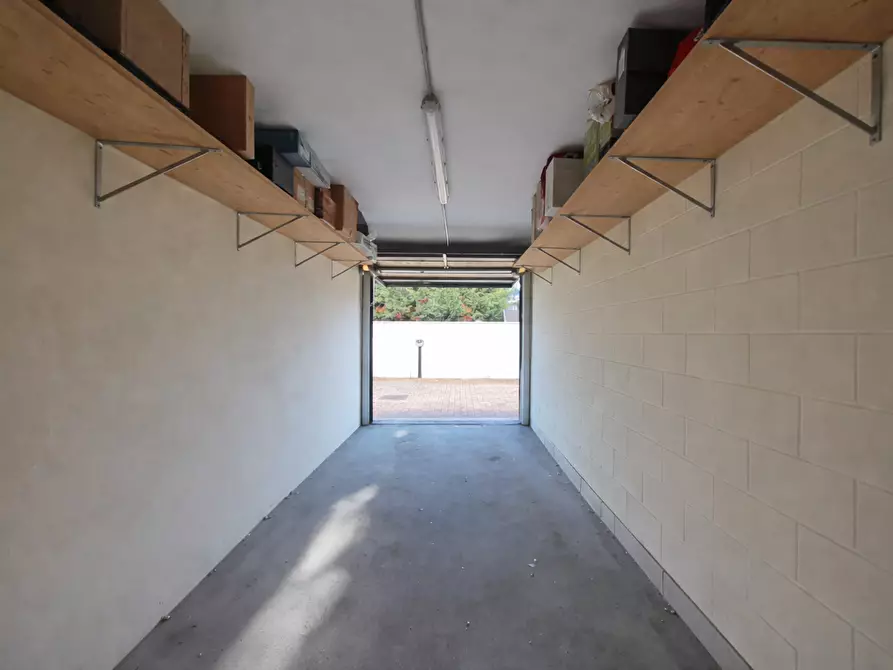 Immagine 12 di Appartamento in vendita  in Via Podgora, 53 a Legnano