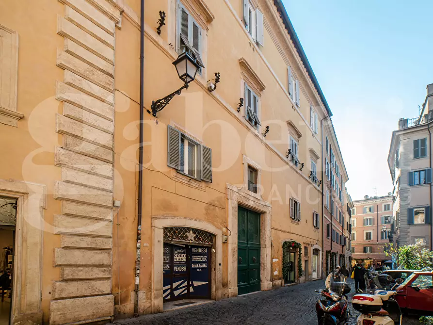 Immagine 2 di Appartamento in vendita  in Via di Parione, 17 a Roma