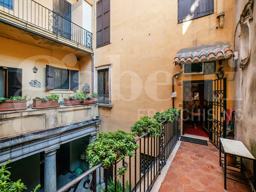 Immagine 11 di Appartamento in vendita  in Via di Parione, 17 a Roma