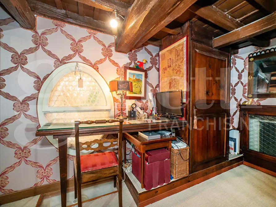 Immagine 18 di Appartamento in vendita  in Via di Parione, 17 a Roma