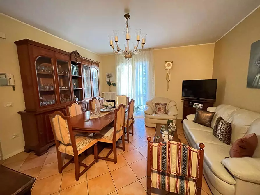 Immagine 10 di Appartamento in vendita  in Via Maestro Eligio Miglietta, 3 a Chiari
