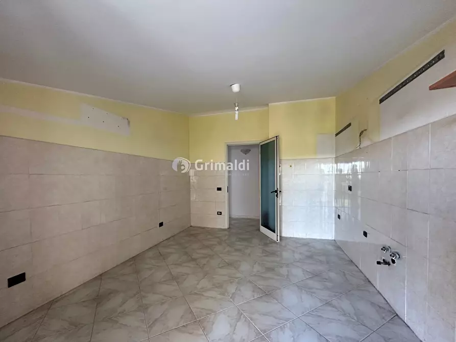 Immagine 18 di Palazzo in vendita  in Via Piemonte, 11 a Acerra