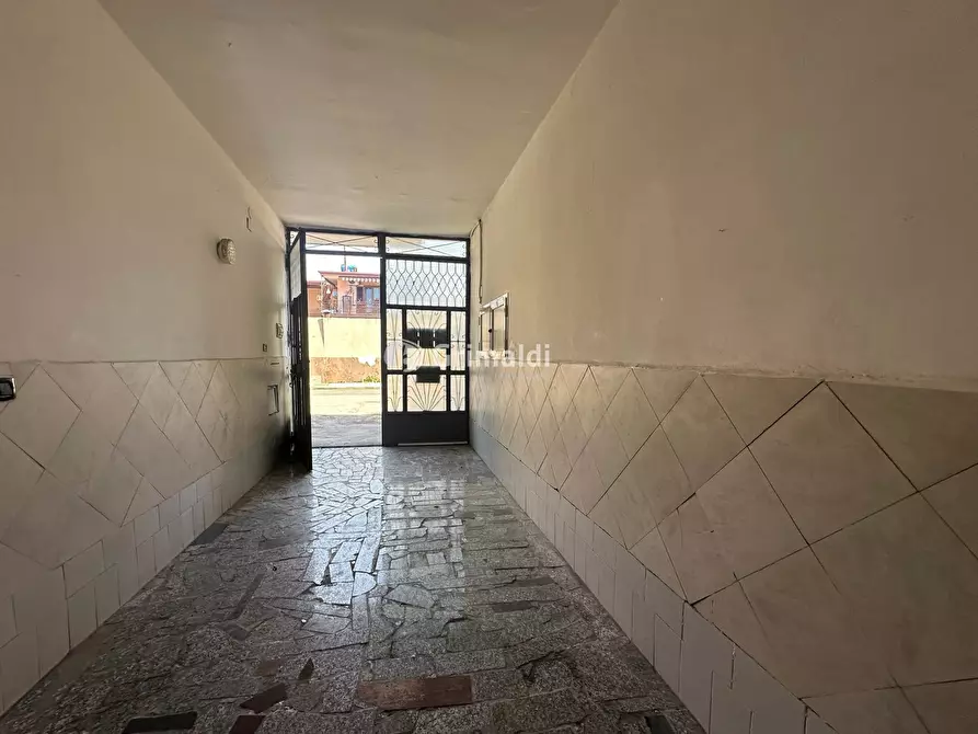 Immagine 2 di Palazzo in vendita  in Via Piemonte, 11 a Acerra