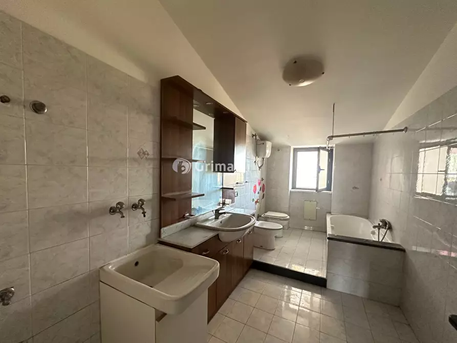 Immagine 20 di Palazzo in vendita  in Via Piemonte, 11 a Acerra