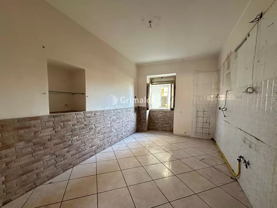 Immagine 9 di Palazzo in vendita  in Via Piemonte, 11 a Acerra