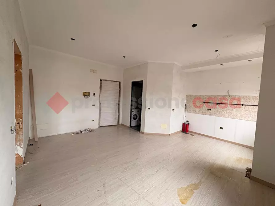 Immagine 4 di Appartamento in vendita  in Via Foscolo, 3 a Guidonia Montecelio