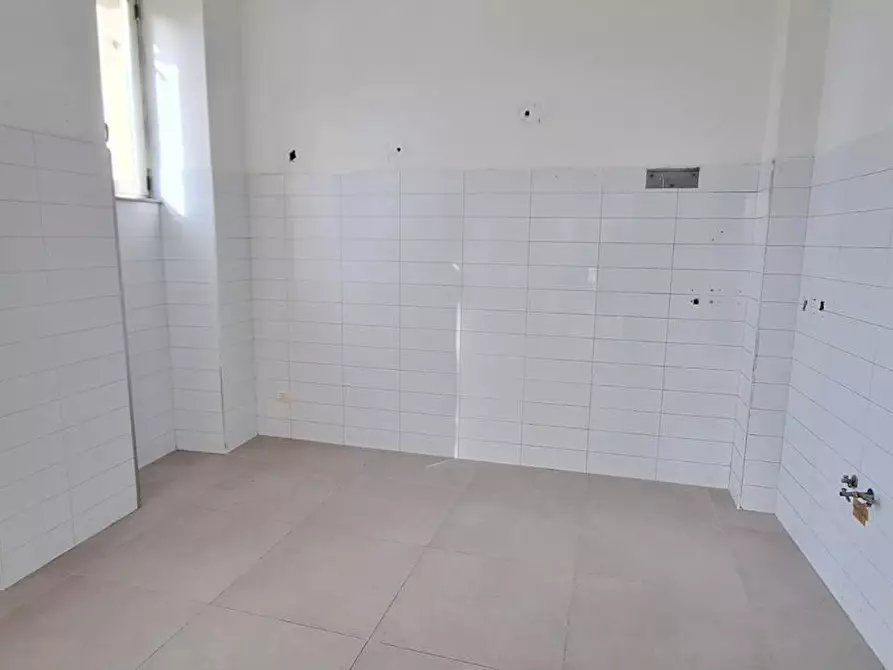 Immagine 7 di Negozio in vendita  in Via Consolare Pompea, 1561 a Messina